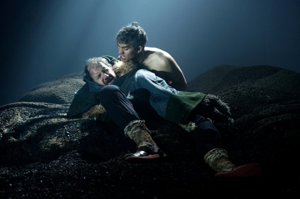 slide_261779_1730636_freeGRAEme Braidwood